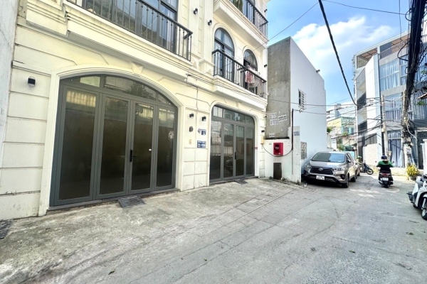 Nhà phố mặt tiền đường Quang Trung - Mã B0001